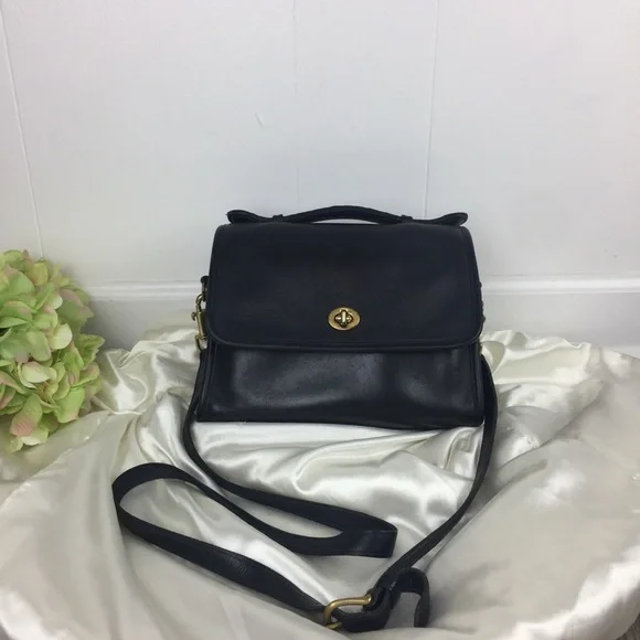 Vintage leather Coach purse - Picture 1 of 8